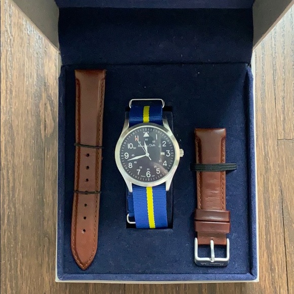 Men’s or women’s watch - Picture 1 of 4